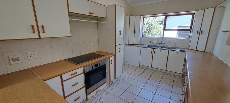 4 Bedroom Property for Sale in Stilbaai Wes Western Cape